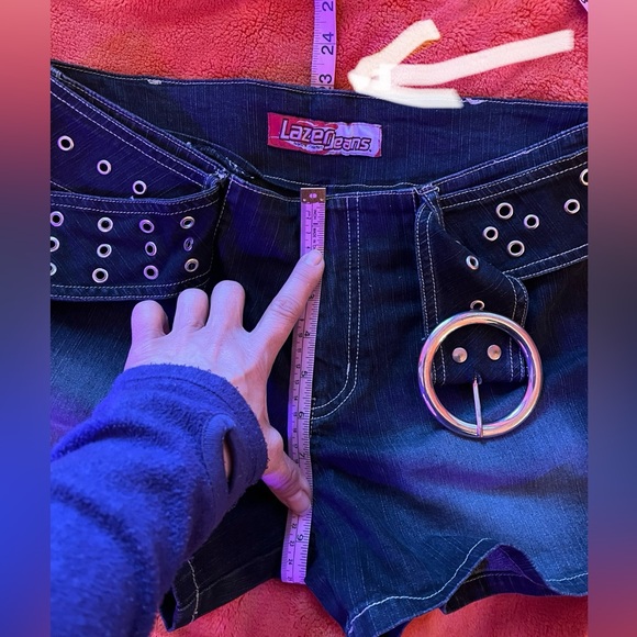 Stretch Denim Short-Shorts w/Denim Belt - Picture 9 of 16